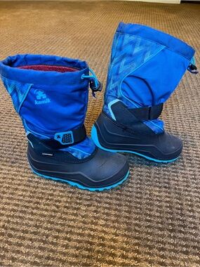 💙❄️Kamik Snowfall Kids Winter Boots. Size 4. Waterproof & Insulated. EUC!❄️💙